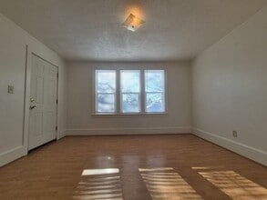 661 Orange Ave E in St. Paul, MN - Building Photo - Building Photo