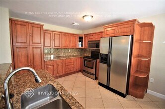 19166 NW 13th Ct in Pembroke Pines, FL - Building Photo - Building Photo