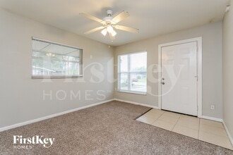 431 Gilman Cir in Orlando, FL - Building Photo - Building Photo