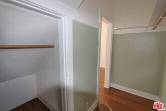 6656 Vista Del Mar in Los Angeles, CA - Building Photo - Building Photo