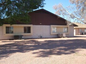 526 N 4th St in Avondale, AZ - Building Photo