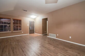 2412 Castle Pines Dr in Burleson, TX - Building Photo - Building Photo