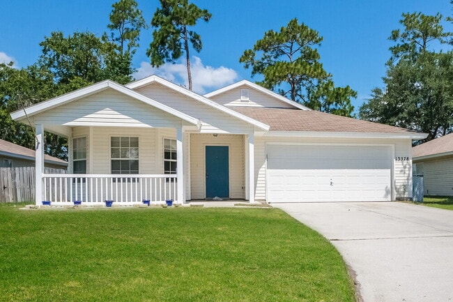 property at 13578 Ashford Wood Ct W