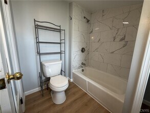 9141 River Rd in Marcy, NY - Building Photo - Building Photo