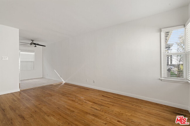 1/2 Ocean Park Blvd in Santa Monica, CA - Building Photo - Building Photo