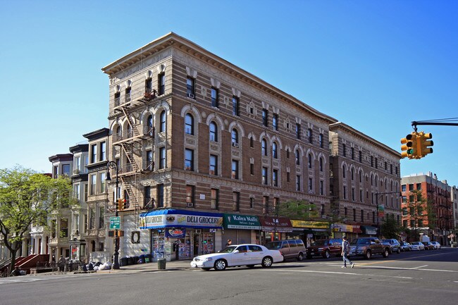 1619-1625 Amsterdam Ave in New York, NY - Foto de edificio - Building Photo