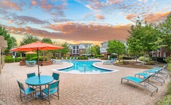 MAA Matthews Commons in Matthews, NC - Building Photo