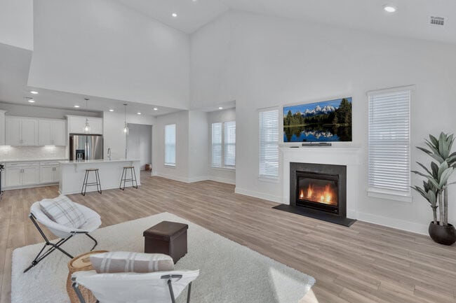 property at 323 Grange Vly Ln