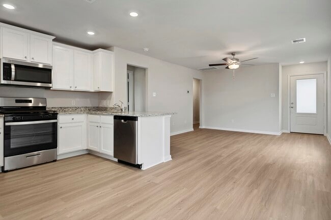 16426 Blossom Grv Dr in Conroe, TX - Building Photo - Building Photo