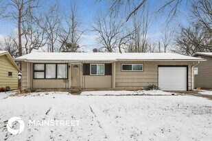 8003 E 90th Terrace in Kansas City, MO - Building Photo