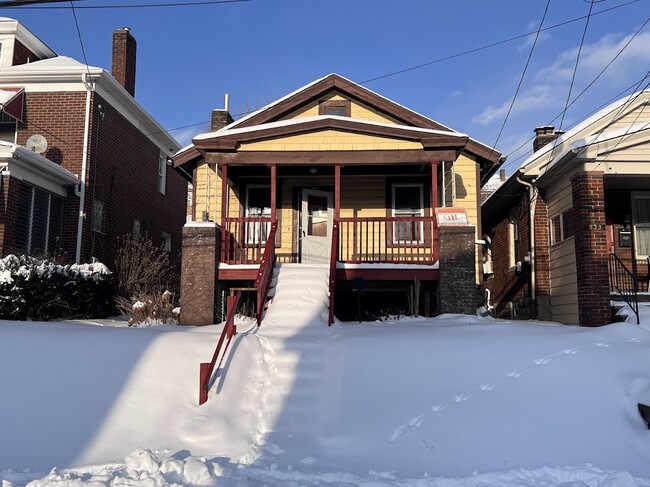 property at 827 Norwich Ave