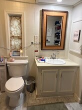 20 Stanley St in Charlestown, NH - Foto de edificio - Building Photo