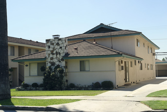 425 N Stoneman Ave in Alhambra, CA - Building Photo - Building Photo