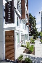 The Local 422 in Seattle, WA - Foto de edificio - Building Photo