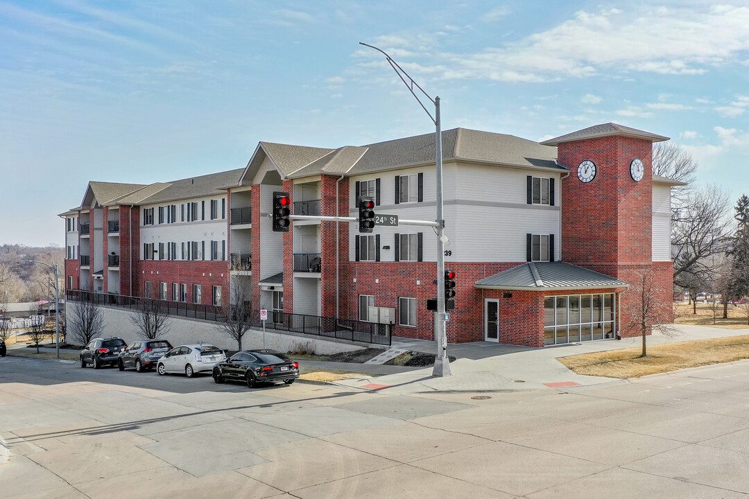 Columbus Park Apartments in Omaha, NE - Building Photo