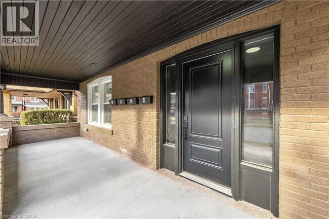 5 Maplewood Ave in Hamilton, ON - Building Photo - Building Photo