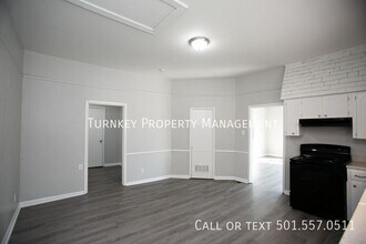 1321 W 21st St in North Little Rock, AR - Building Photo - Building Photo