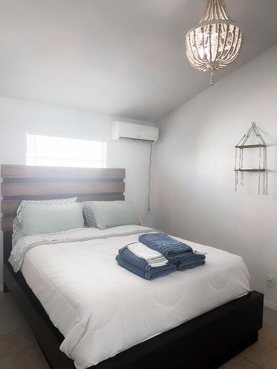 107 E Venus Ln in South Padre Island, TX - Building Photo
