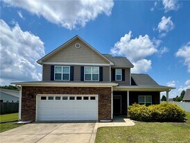 250 Bayleaf Dr in Raeford, NC - Building Photo