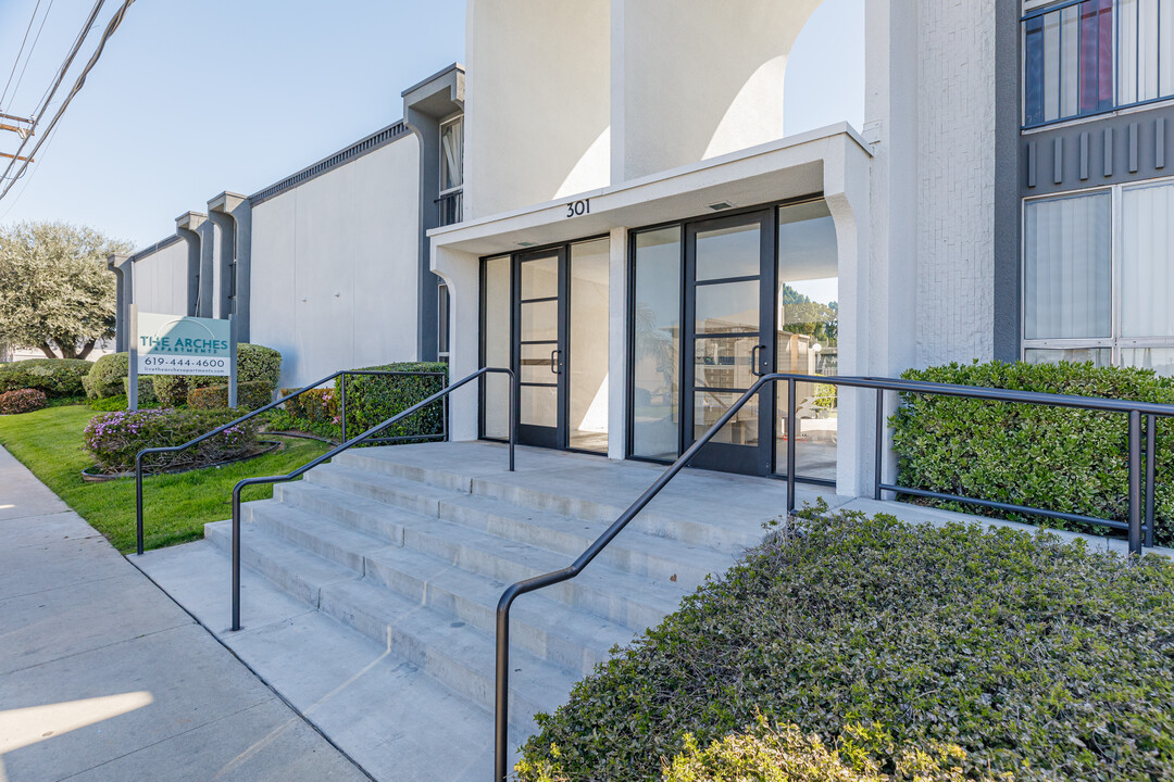 The Arches Apartments in El Cajon, CA - Building Photo