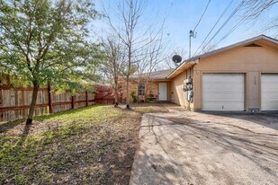 6209 Langham St in Austin, TX - Building Photo