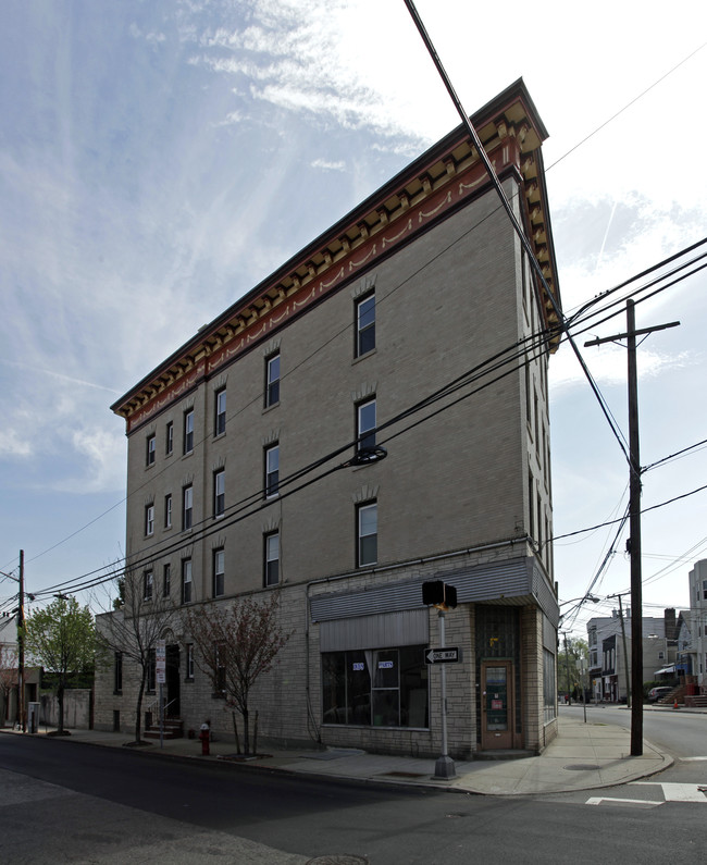 680 Summit Ave in Jersey City, NJ - Building Photo - Building Photo