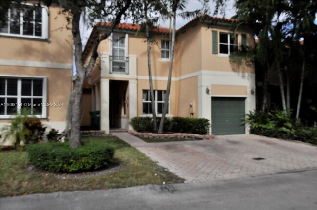 8391 NW 142nd St in Miami Lakes, FL - Building Photo - Building Photo