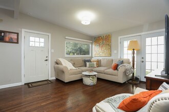 514 Brightwood Pl in San Antonio, TX - Building Photo - Building Photo