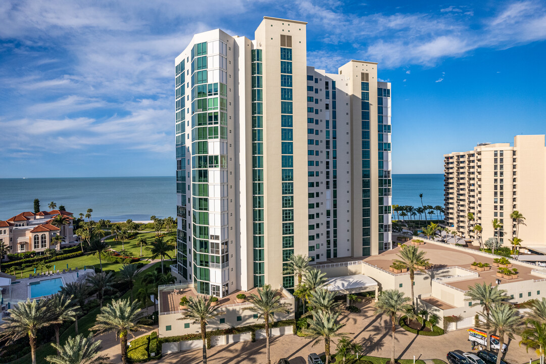 Le Ciel Park Tower in Naples, FL - Building Photo