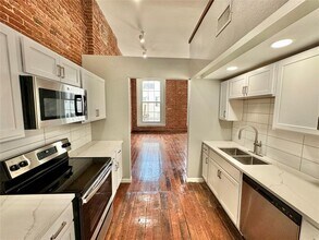 2309 The Strand-Unit -3D in Galveston, TX - Building Photo - Building Photo