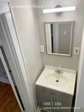 261 Lyndhurst Pl in Lexington, KY - Building Photo - Building Photo