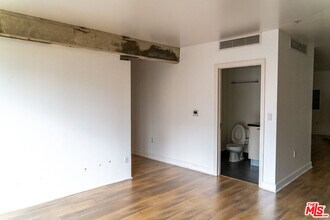 416 S Spring St in Los Angeles, CA - Building Photo - Building Photo