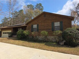 522 Knollwood Dr in Stockbridge, GA - Building Photo