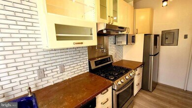 1701 Linden Ave in Baltimore, MD - Building Photo - Building Photo