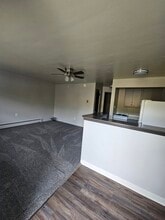 Sleepy Hollow Apartments in Pittsburgh, PA - Building Photo - Building Photo