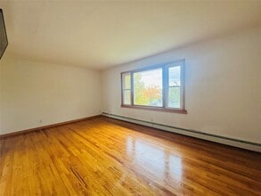 300 Rano Blvd in Vestal, NY - Building Photo - Building Photo