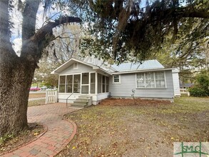 504 N Maple St in Springfield, GA - Building Photo - Building Photo