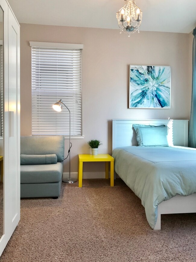 2113 Jubilee Dr in Hayward, CA - Building Photo - Building Photo