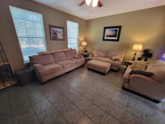 4278 Avon Park Cir in Tallahassee, FL - Building Photo - Building Photo