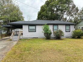 3532 Crassia St in Jacksonville, FL - Building Photo