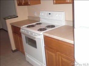 15 Club House Dr in Fishkill, NY - Building Photo - Building Photo