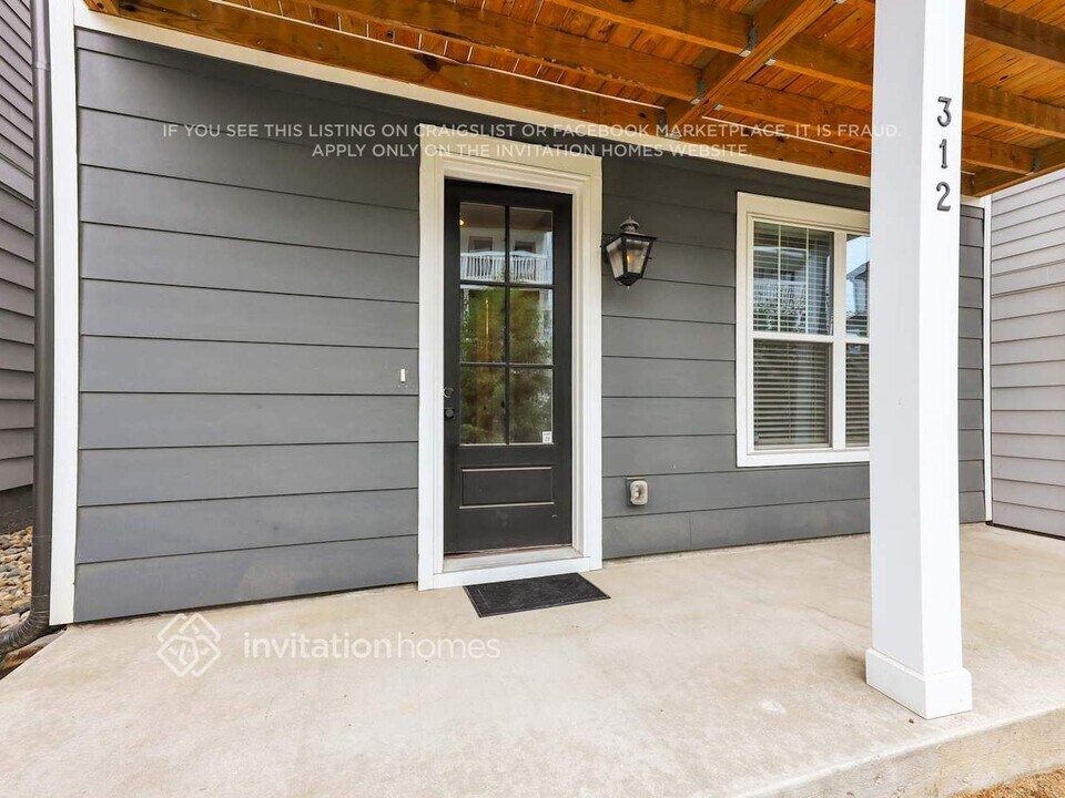 647 Vernon Ave in Nashville, TN - Building Photo