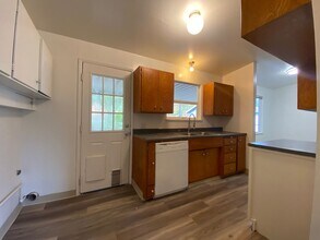 19255 Occidental Ave S in Des Moines, WA - Building Photo - Building Photo