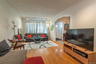 65-25 Alderton St in Queens, NY - Building Photo - Building Photo