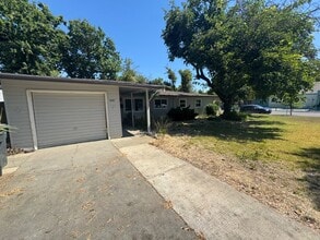 601 Russell Blvd in Davis, CA - Building Photo - Building Photo