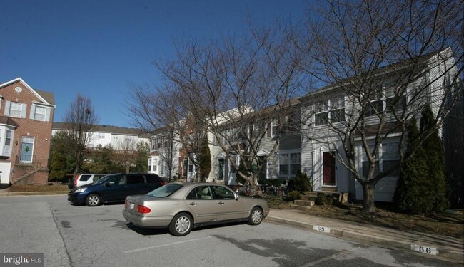 property at 3340 Hollow Ct