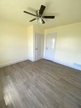 602 S Main St in Floydada, TX - Building Photo - Building Photo