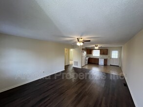 117 Rowe Ln in Johnson City, TN - Building Photo - Building Photo