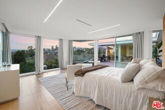 11316 Chalon Rd in Los Angeles, CA - Building Photo - Building Photo