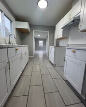 14027 S Mackinaw Ave in Chicago, IL - Building Photo - Building Photo